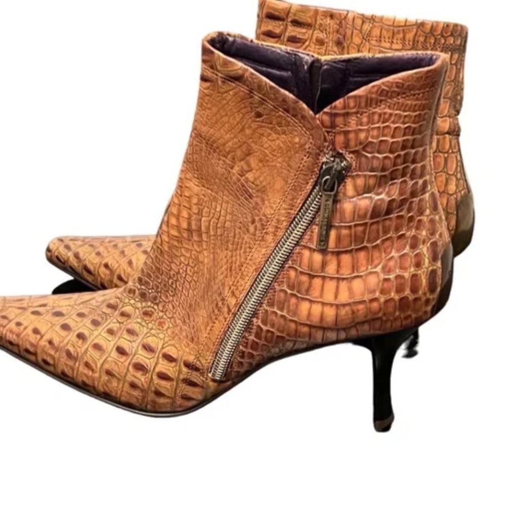 Donald J Plibrt snake skin ankle boot pump - Picture 4 of 6
